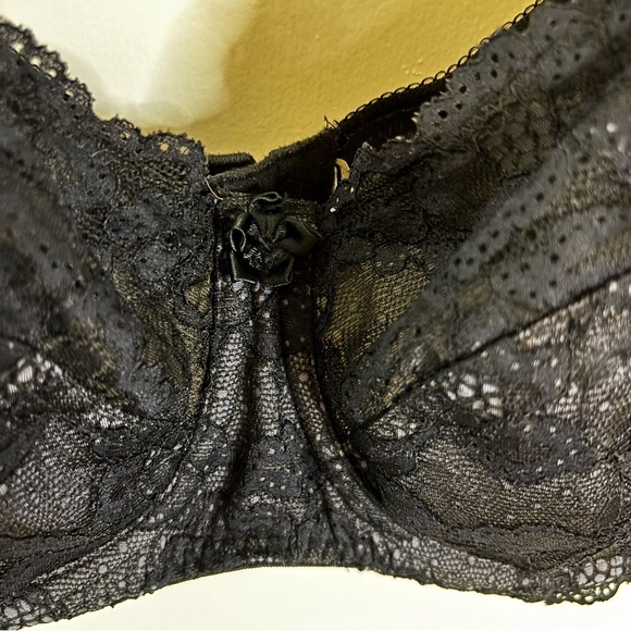 Pour Moi? Black and Gray Lace Trim Underwire Bra - Picture 2 of 16